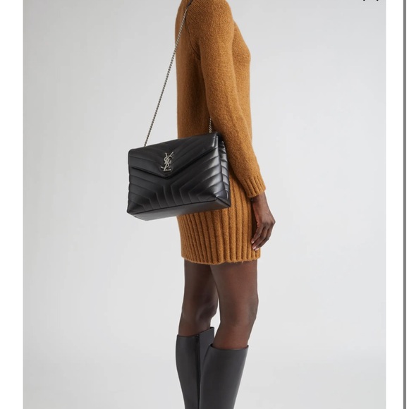 Saint Laurent Medium Loulou Matelassé Leather Shoulder Bag - Picture 16 of 17